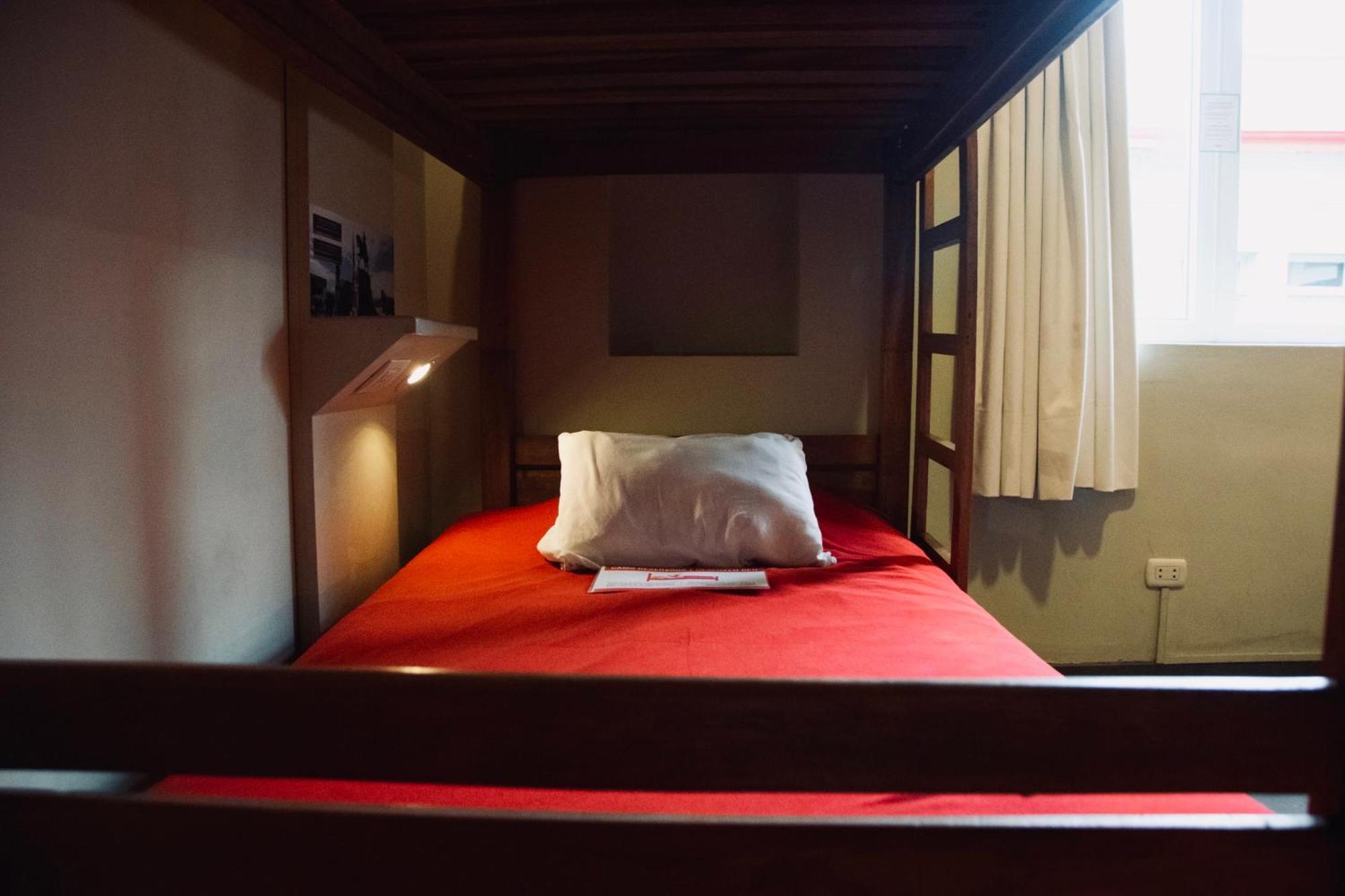 Pariwana Hostel Lima Bagian luar foto