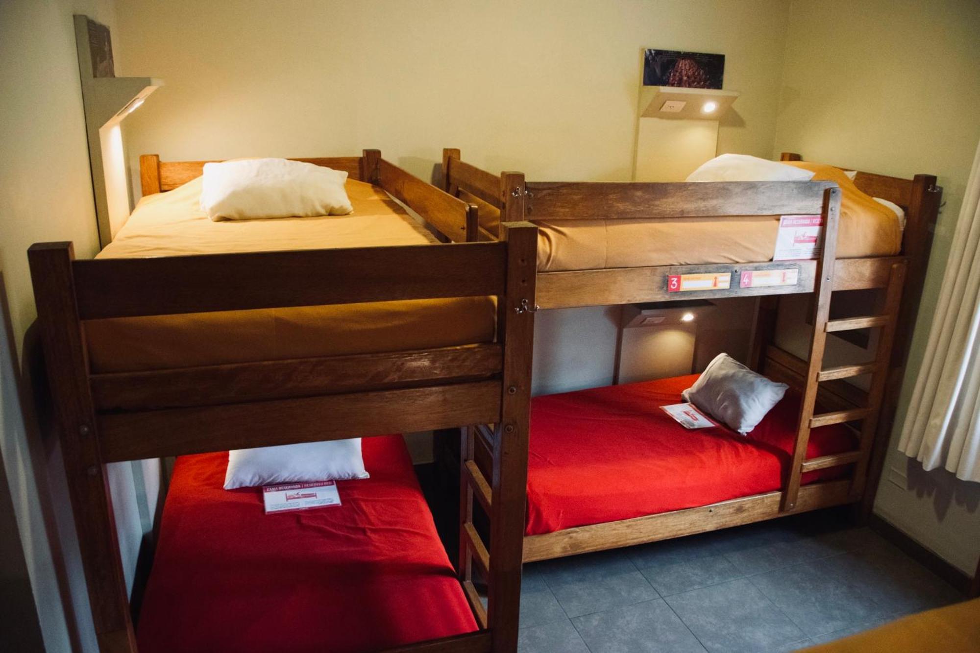 Pariwana Hostel Lima Bagian luar foto