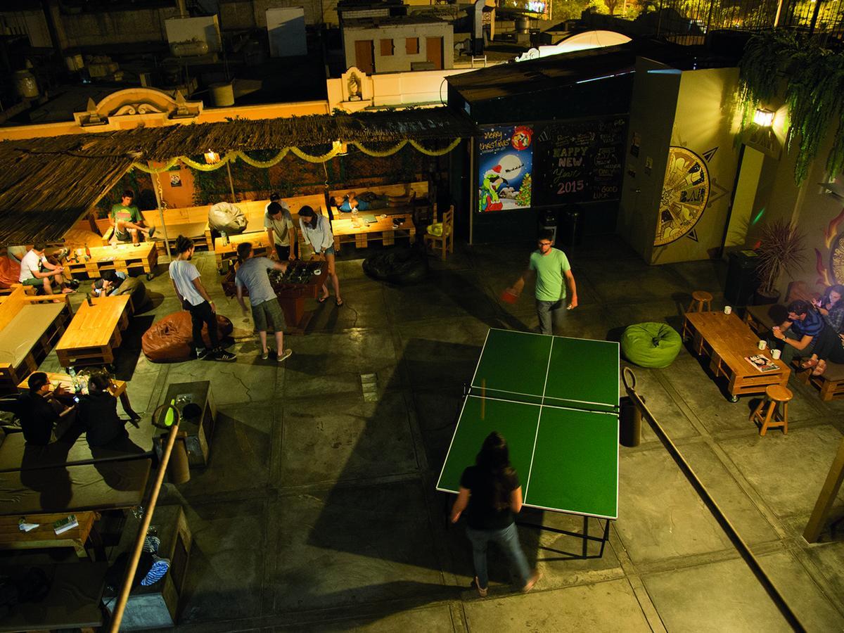 Pariwana Hostel Lima Bagian luar foto