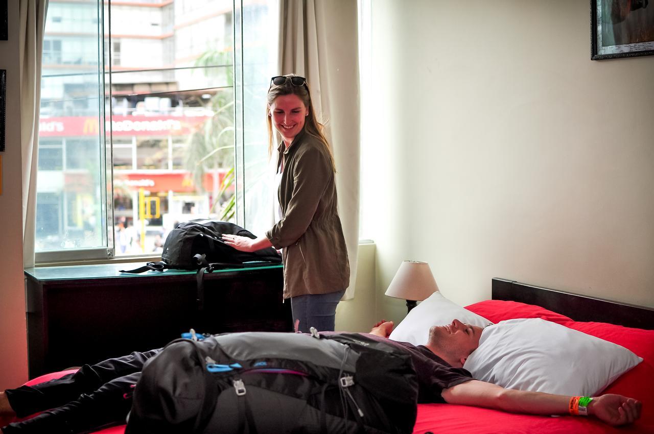Pariwana Hostel Lima Bagian luar foto